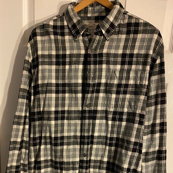 Classic Men's Flannel - Picture 1 of 4